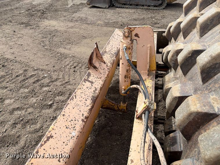 image for item EW2102 Bomag BW172PD single drum vibratory roller