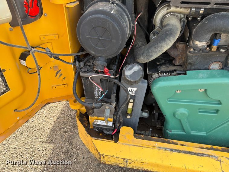 image for item EW2103 2012 Volvo MCT135C tracked skid steer loader