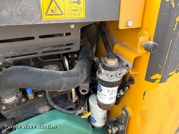 image for item EW2103 2012 Volvo MCT135C tracked skid steer loader