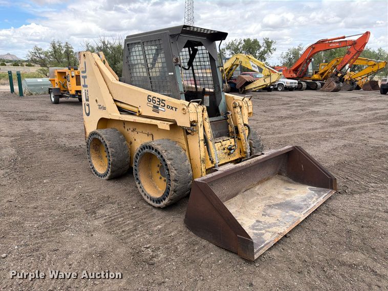 image for item EW2104 1997 GEHL SL6635 skid steer loader