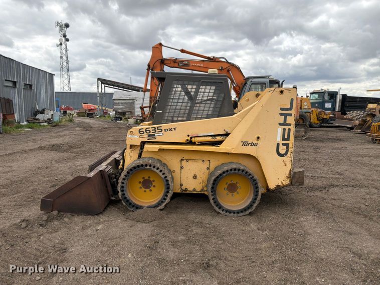 image for item EW2104 1997 GEHL SL6635 skid steer loader