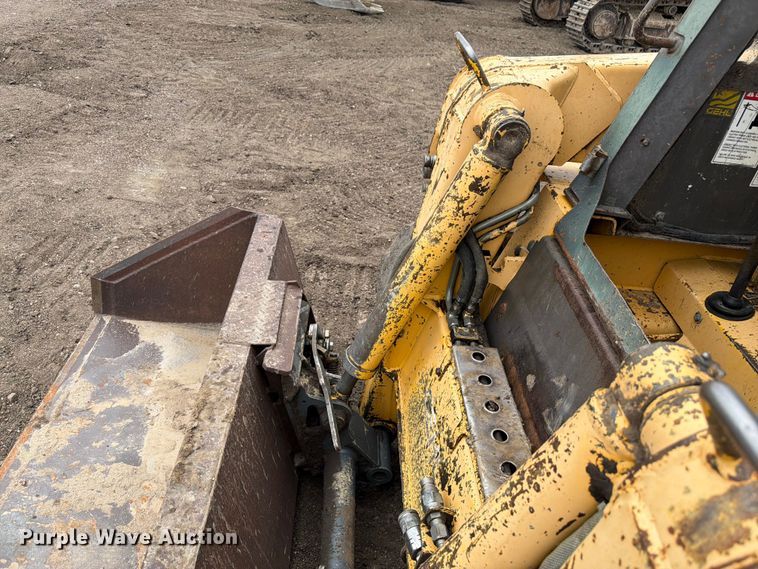 image for item EW2104 1997 GEHL SL6635 skid steer loader