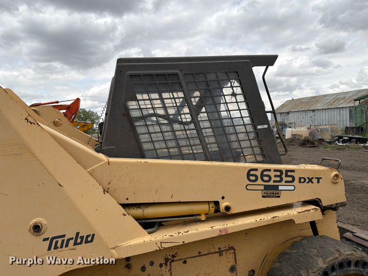 image for item EW2104 1997 GEHL SL6635 skid steer loader