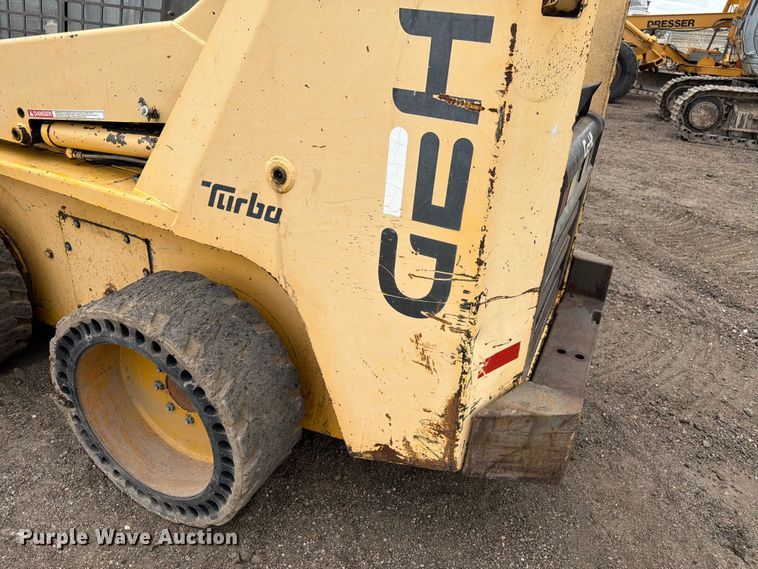 image for item EW2104 1997 GEHL SL6635 skid steer loader