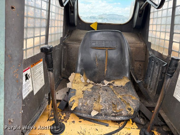 image for item EW2104 1997 GEHL SL6635 skid steer loader