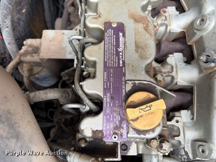 image for item EW2104 1997 GEHL SL6635 skid steer loader