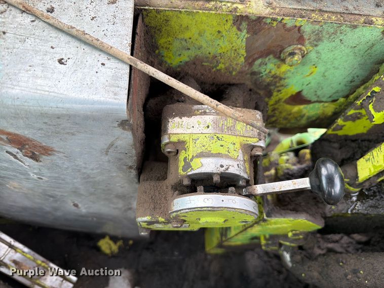 image for item EW2105 1967 Terex 17U0T conventional scraper 