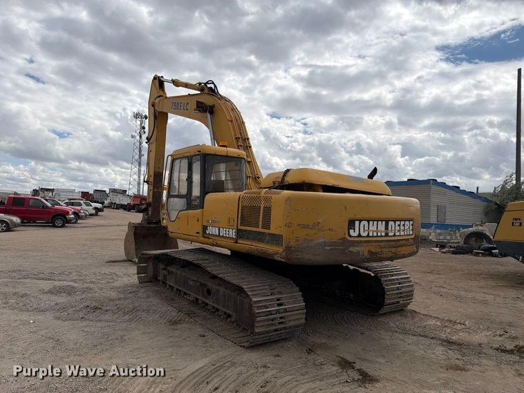 image for item EW2106 1994 John Deere 790ELC excavator