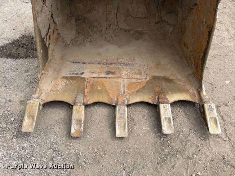 image for item EW2106 1994 John Deere 790ELC excavator