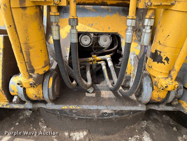 image for item EW2106 1994 John Deere 790ELC excavator