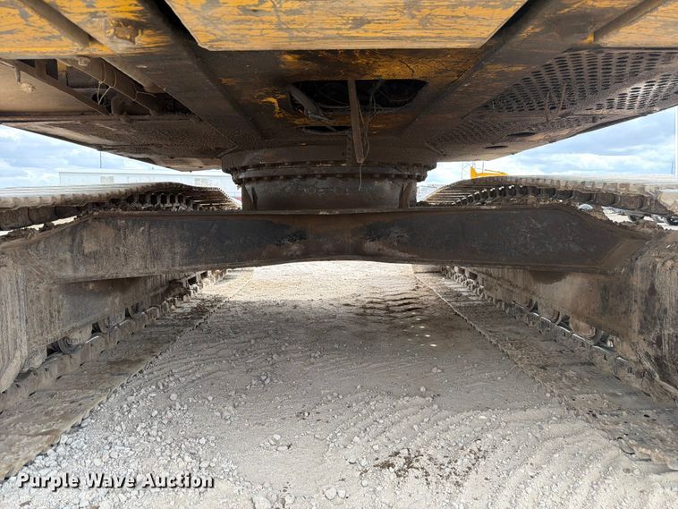 image for item EW2106 1994 John Deere 790ELC excavator