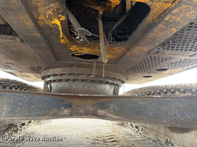 image for item EW2106 1994 John Deere 790ELC excavator