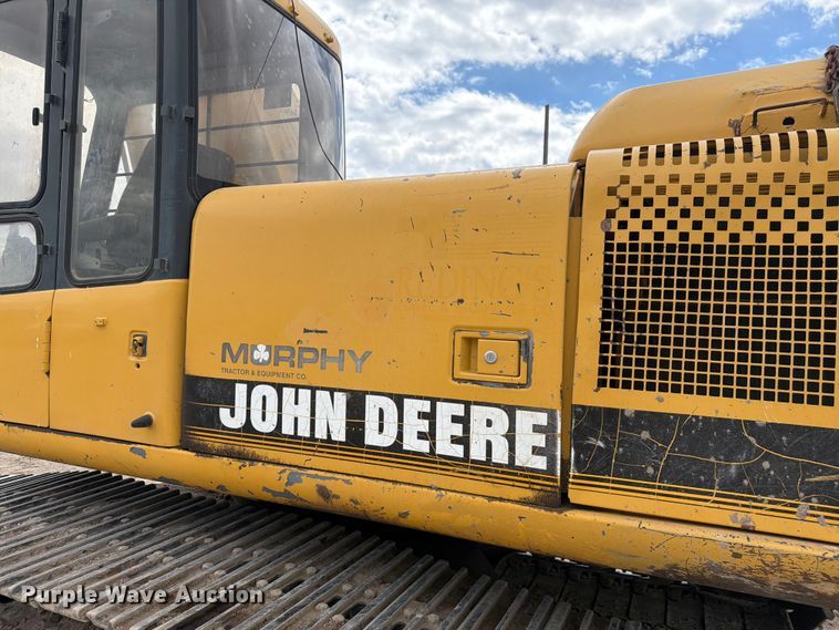 image for item EW2106 1994 John Deere 790ELC excavator