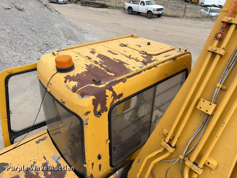 image for item EW2106 1994 John Deere 790ELC excavator