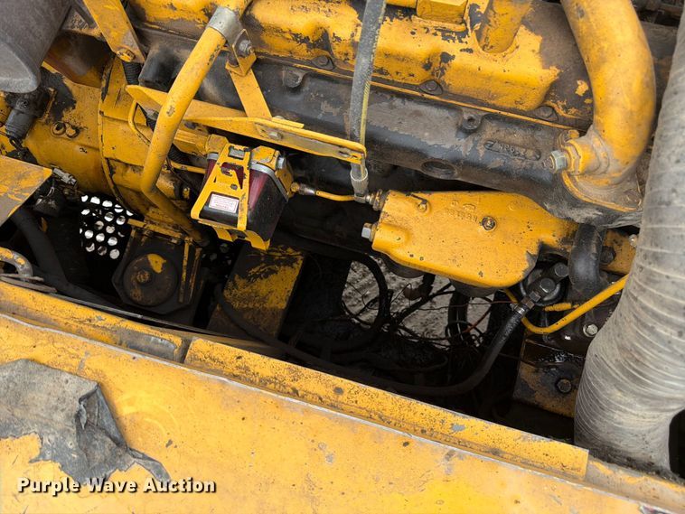 image for item EW2106 1994 John Deere 790ELC excavator