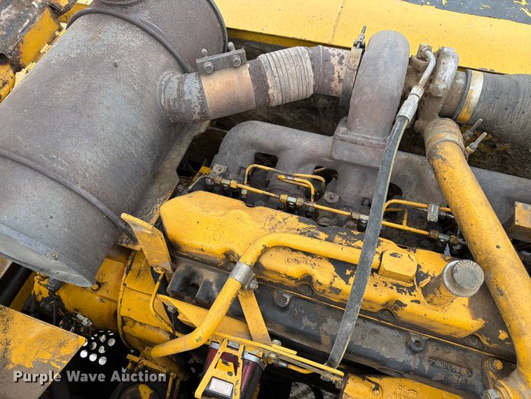 image for item EW2106 1994 John Deere 790ELC excavator