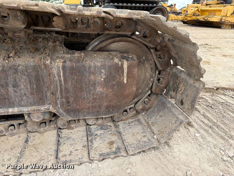 image for item EW2106 1994 John Deere 790ELC excavator