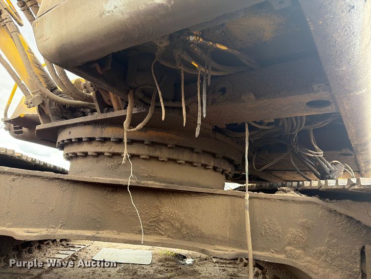 image for item EW2110 Kobelco SK200LC excavator
