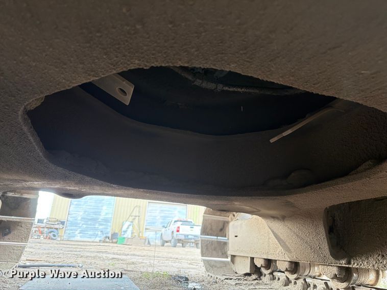 image for item EW2110 Kobelco SK200LC excavator
