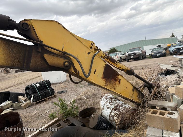 image for item EW2110 Kobelco SK200LC excavator