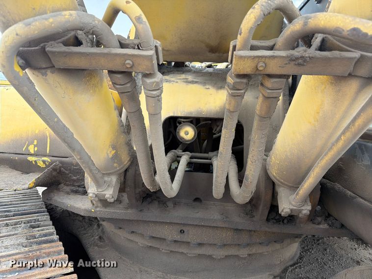 image for item EW2110 Kobelco SK200LC excavator