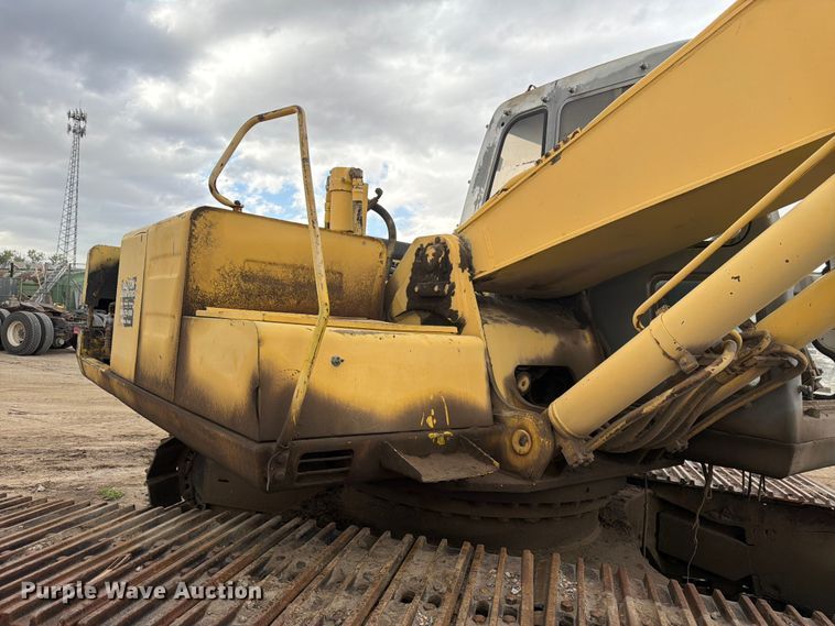 image for item EW2110 Kobelco SK200LC excavator