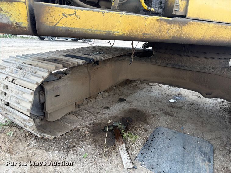 image for item EW2110 Kobelco SK200LC excavator
