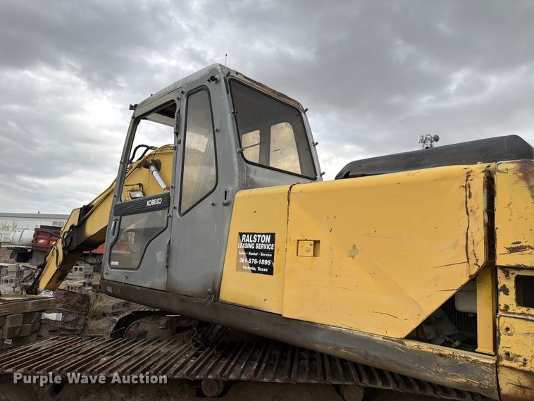 image for item EW2110 Kobelco SK200LC excavator