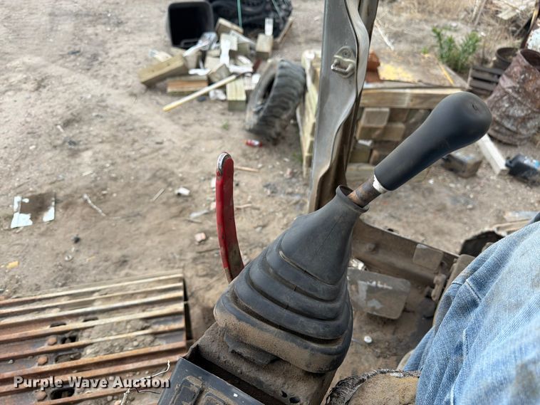 image for item EW2110 Kobelco SK200LC excavator