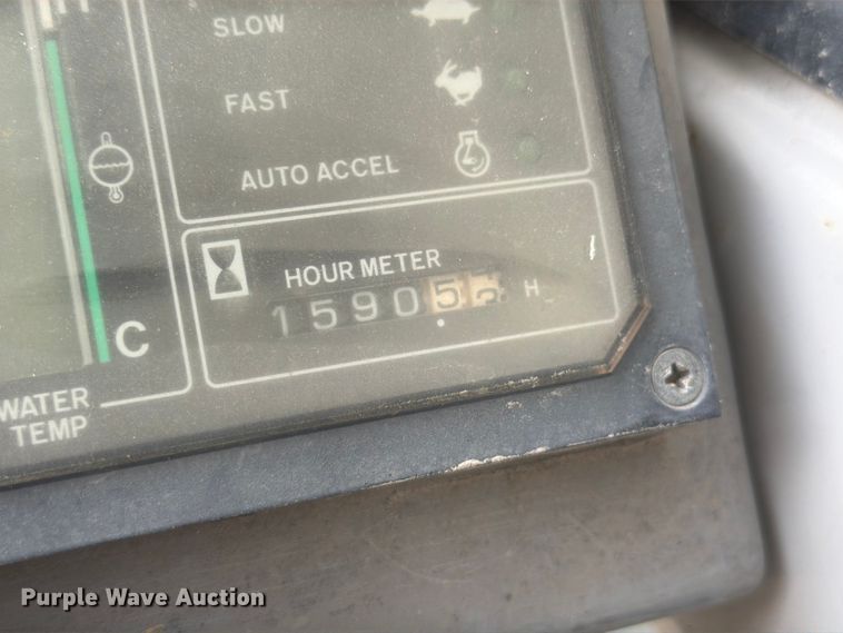 image for item EW2110 Kobelco SK200LC excavator