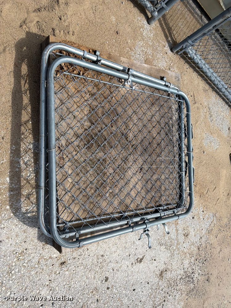image for item EX5502 Chain link fence