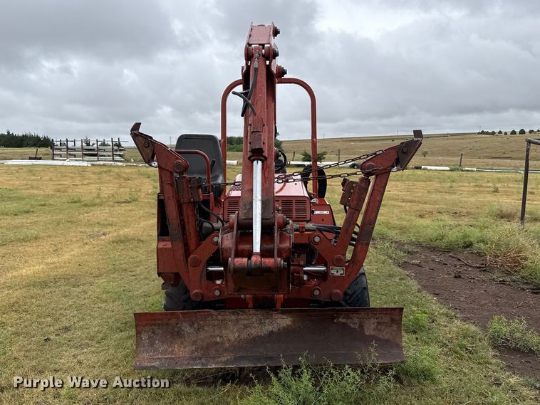 image for item FB6658 2004 Ditch Witch 3700DD trencher