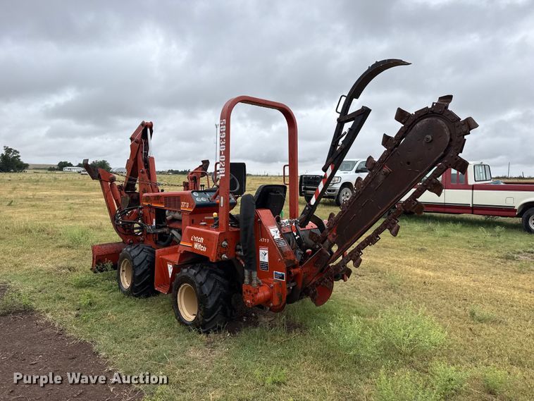 image for item FB6658 2004 Ditch Witch 3700DD trencher