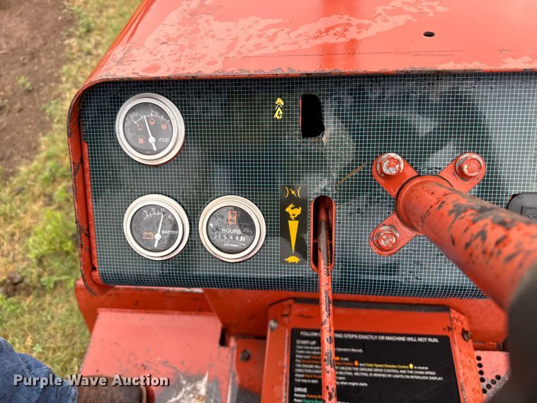 image for item FB6658 2004 Ditch Witch 3700DD trencher