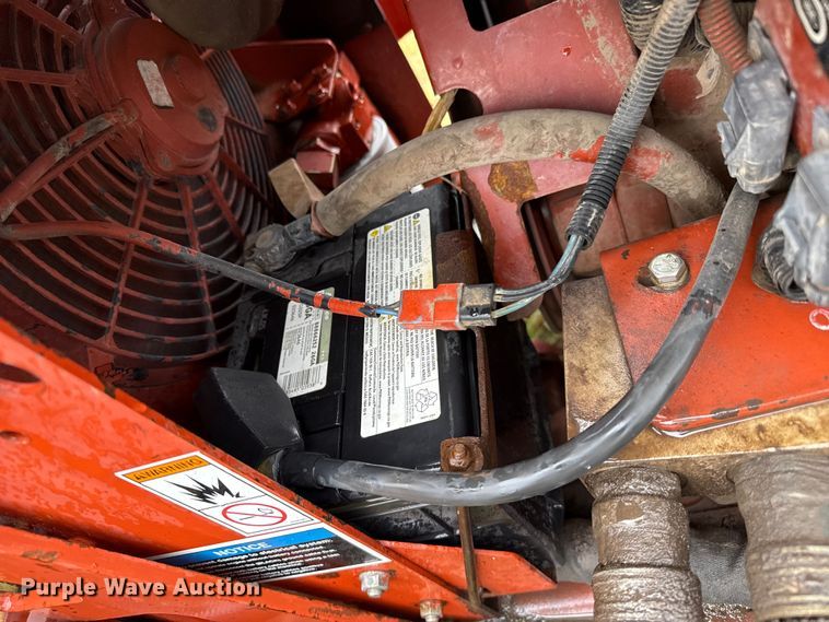 image for item FB6658 2004 Ditch Witch 3700DD trencher