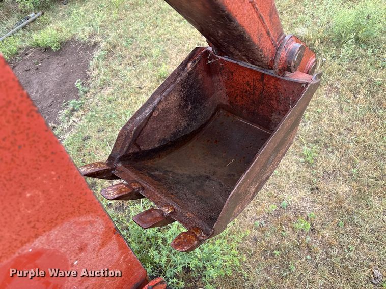 image for item FB6658 2004 Ditch Witch 3700DD trencher