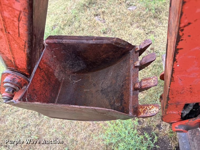image for item FB6658 2004 Ditch Witch 3700DD trencher