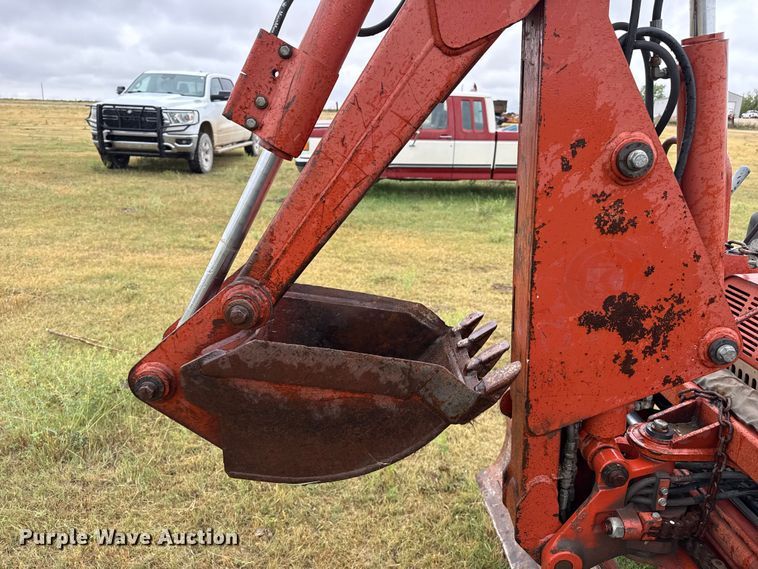 image for item FB6658 2004 Ditch Witch 3700DD trencher