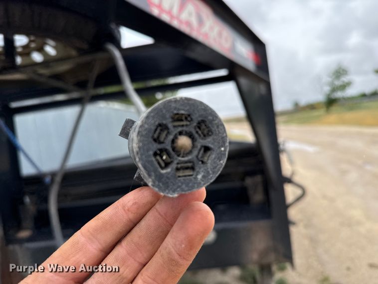 image for item FB6659 2017 Maxey Trailers Mfg Maxxd 83
