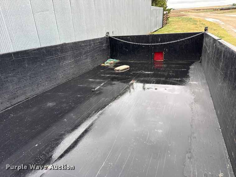 image for item FB6659 2017 Maxey Trailers Mfg Maxxd 83