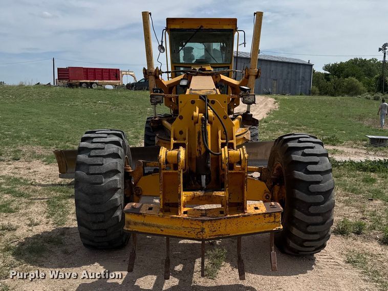 image for item FB6732 1991 John Deere 770B-H motor grader