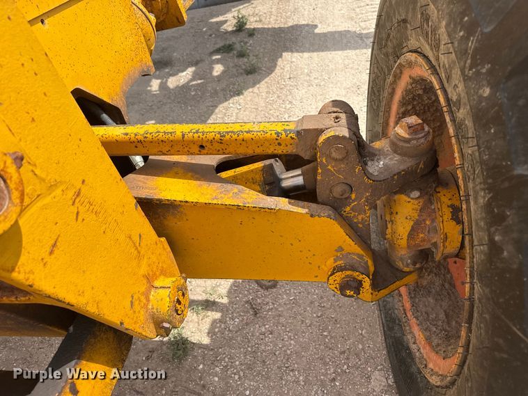 image for item FB6732 1991 John Deere 770B-H motor grader