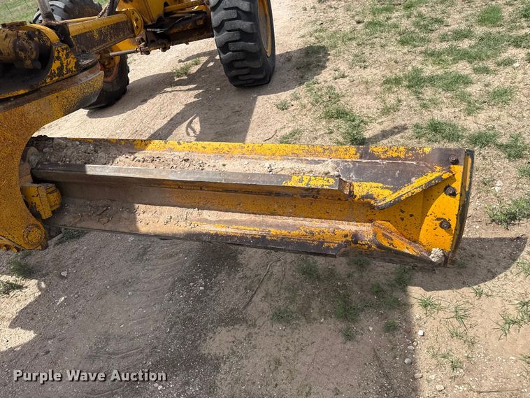 image for item FB6732 1991 John Deere 770B-H motor grader