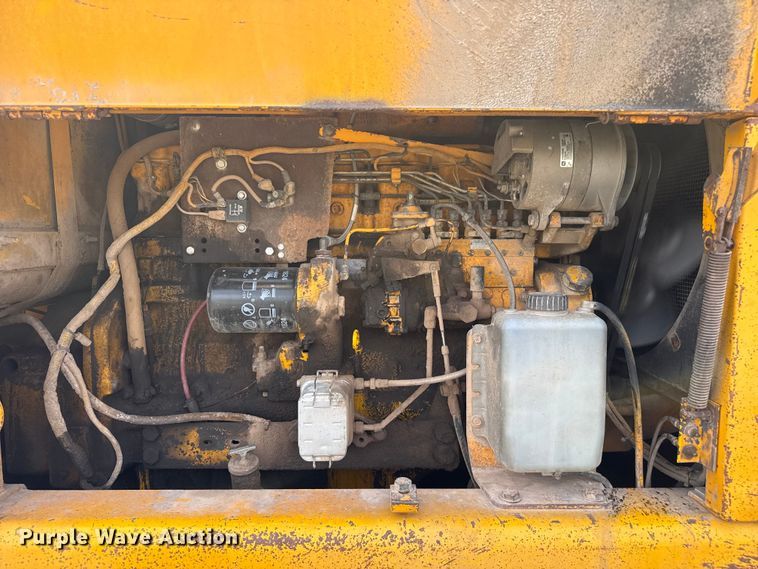 image for item FB6732 1991 John Deere 770B-H motor grader