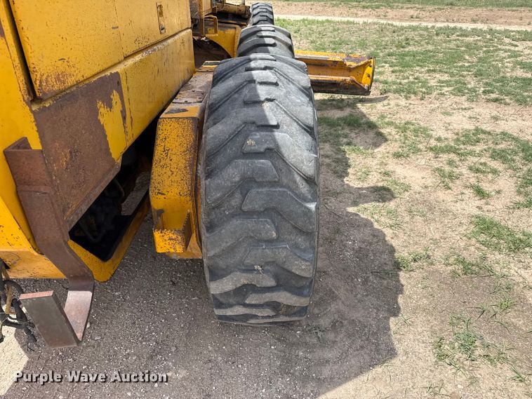 image for item FB6732 1991 John Deere 770B-H motor grader