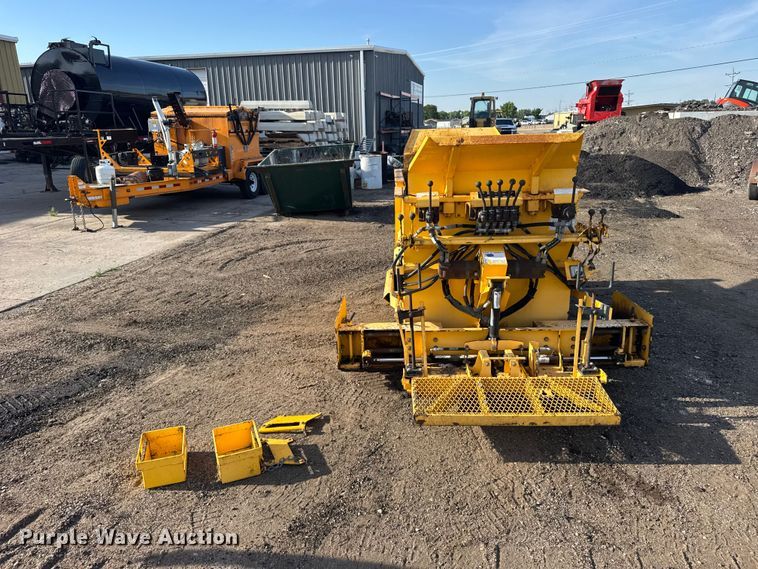 image for item FB7440 2018 Salsco Track Paver TP44-TD paver