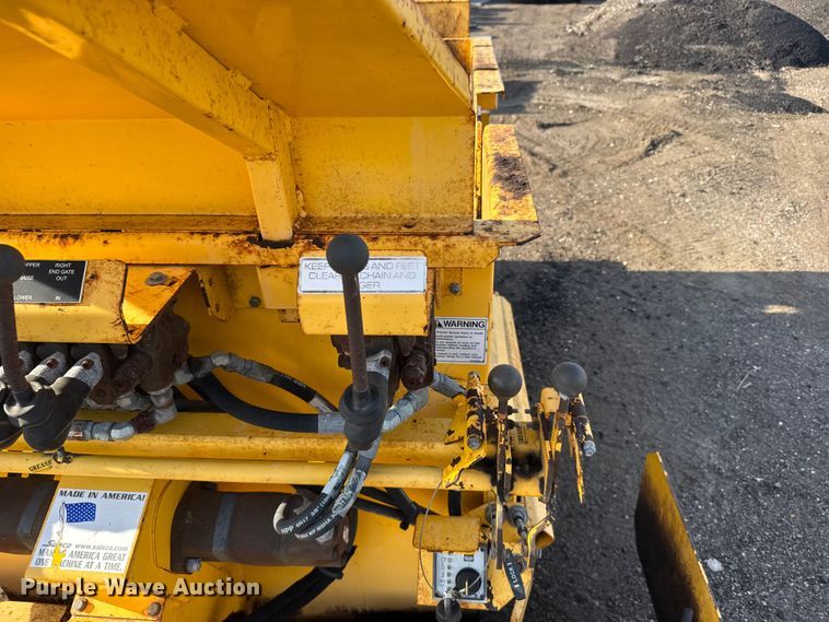 image for item FB7440 2018 Salsco Track Paver TP44-TD paver