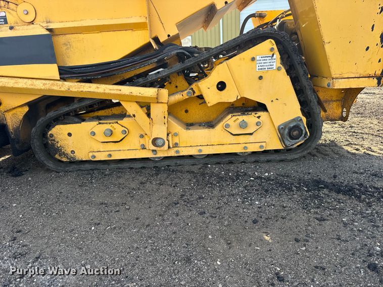 image for item FB7440 2018 Salsco Track Paver TP44-TD paver