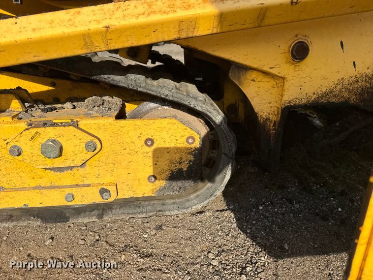 image for item FB7440 2018 Salsco Track Paver TP44-TD paver