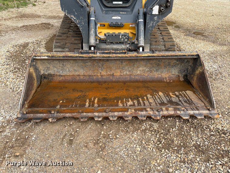 image for item FB7455 2020 John Deere 333G tracked skid steer loader